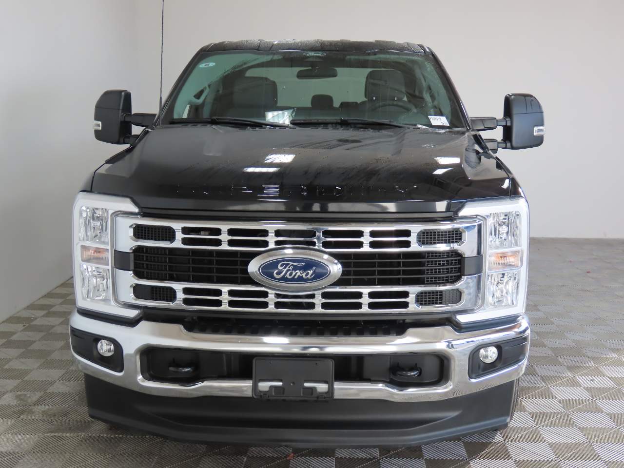 2024 Ford F-250 Super Duty XLT Crew Cab