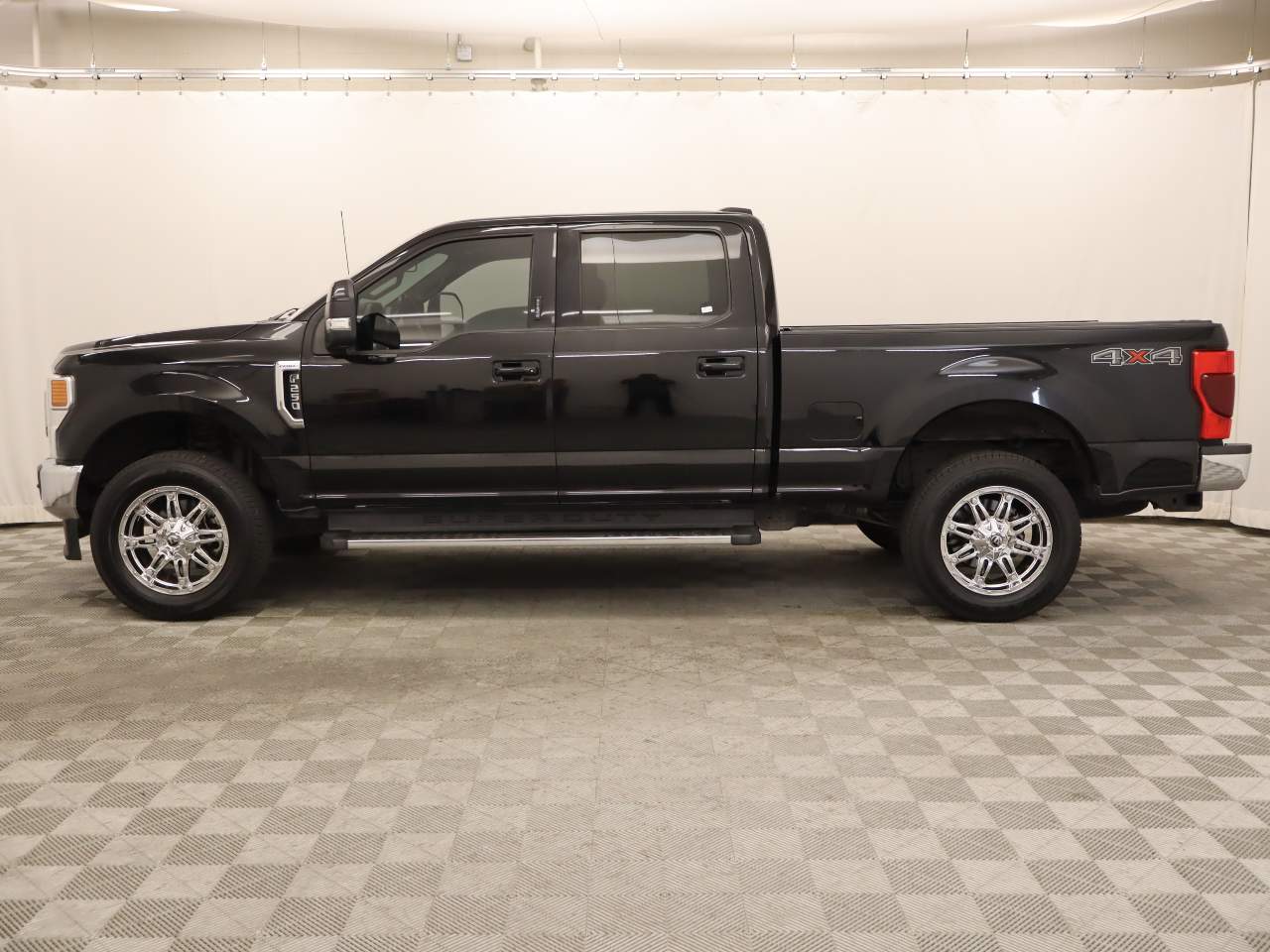 2022 Ford F-250 Super Duty Lariat Crew Cab