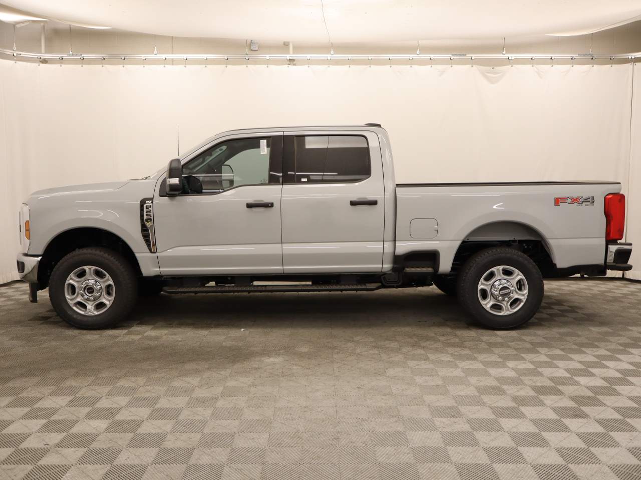2026 Ford F-250 Super Duty Crew Cab XLT