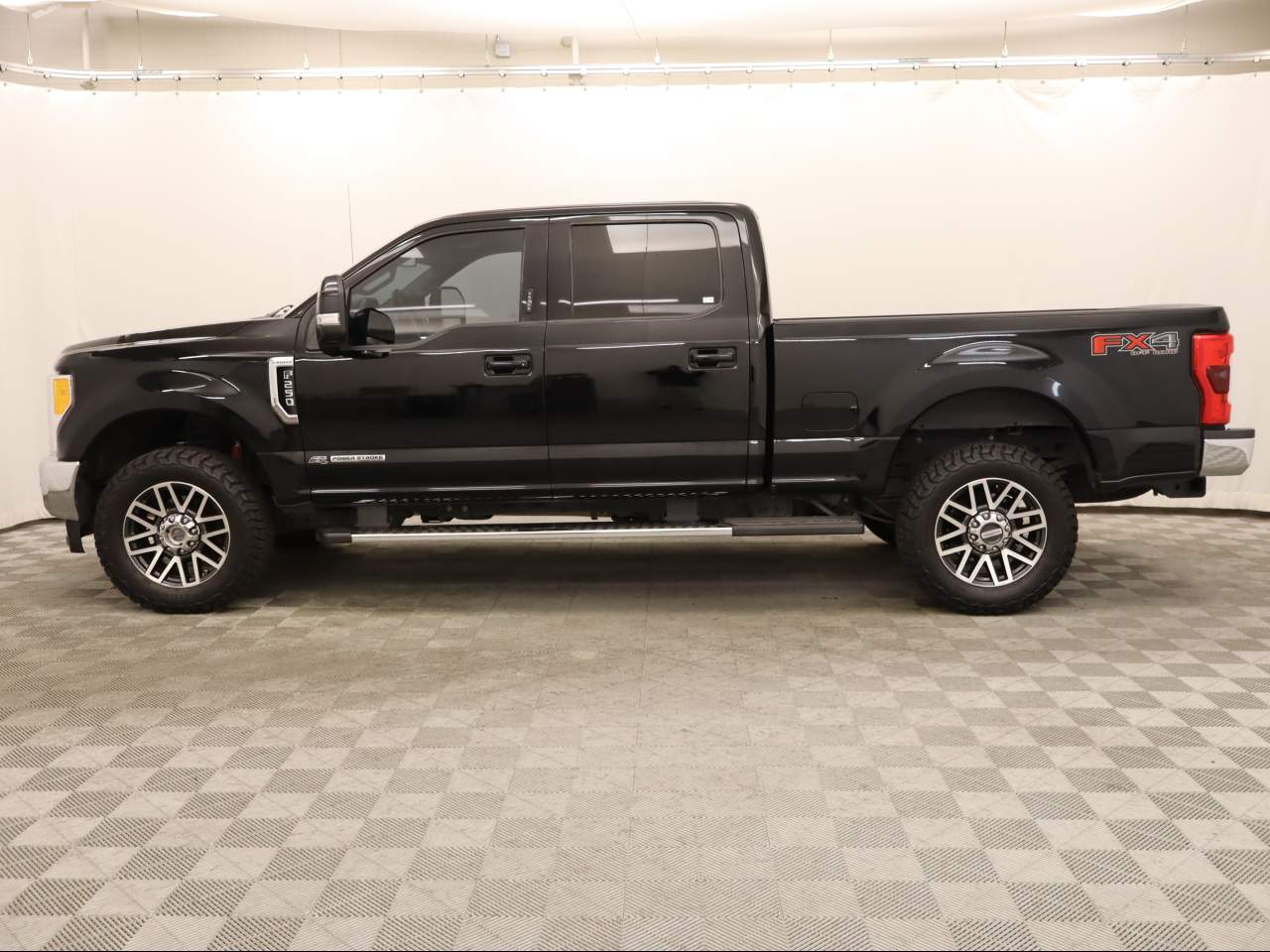 2017 Ford F-250 Super Duty Lariat Crew Cab