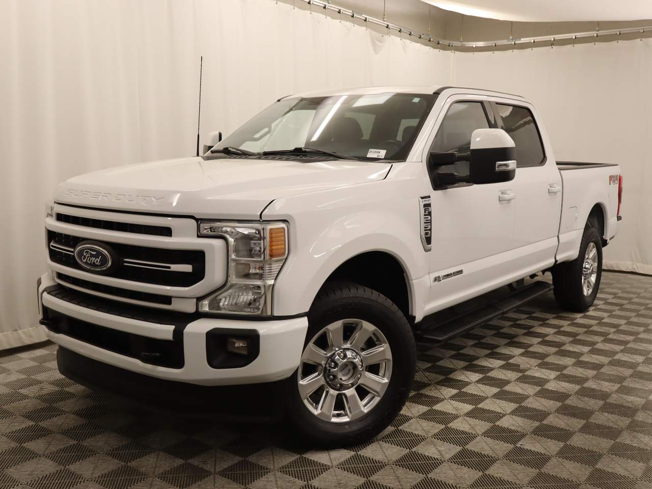2022 Ford F-250 Super Duty Lariat Crew Cab