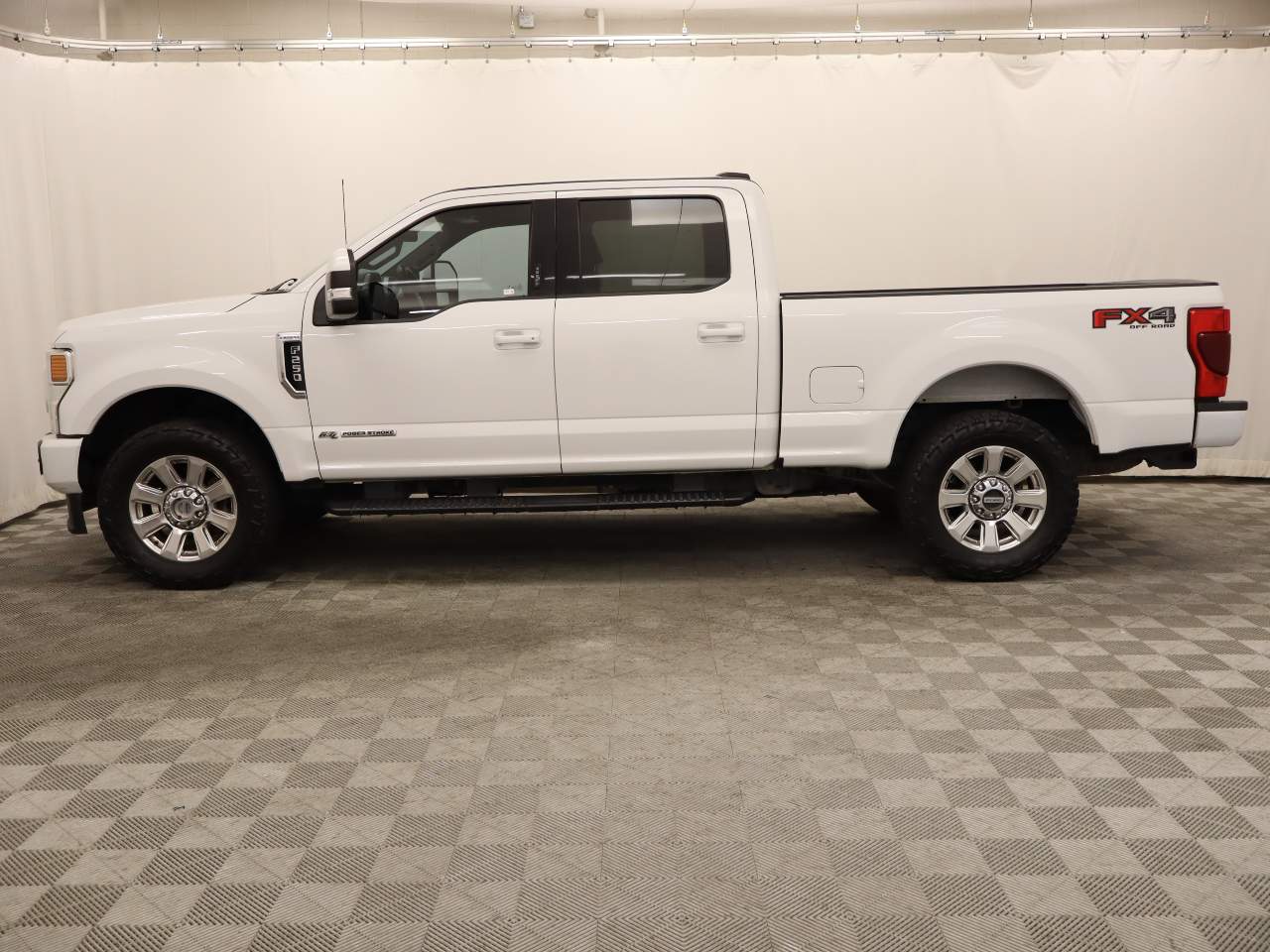 2022 Ford F-250 Super Duty Lariat Crew Cab