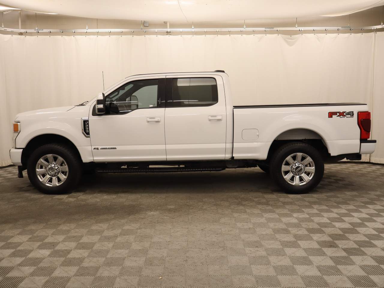 2022 Ford F-250 Super Duty Lariat Crew Cab