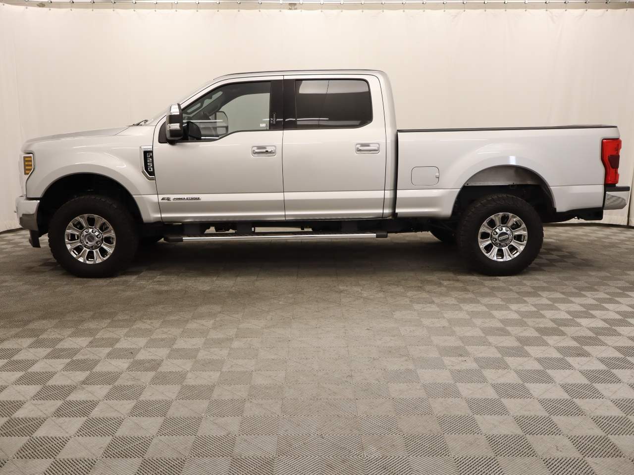 2019 Ford F-250 Super Duty Lariat Crew Cab