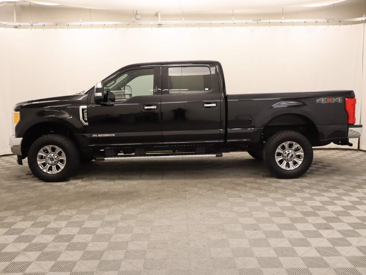 2017 Ford F-250 Super Duty XLT Crew Cab