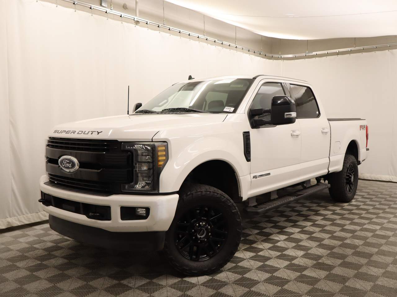 2019 Ford F-250 Super Duty Lariat Crew Cab