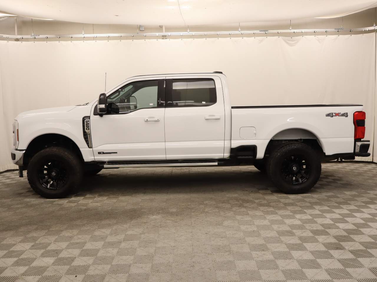 2024 Ford F-250 Super Duty Lariat Crew Cab