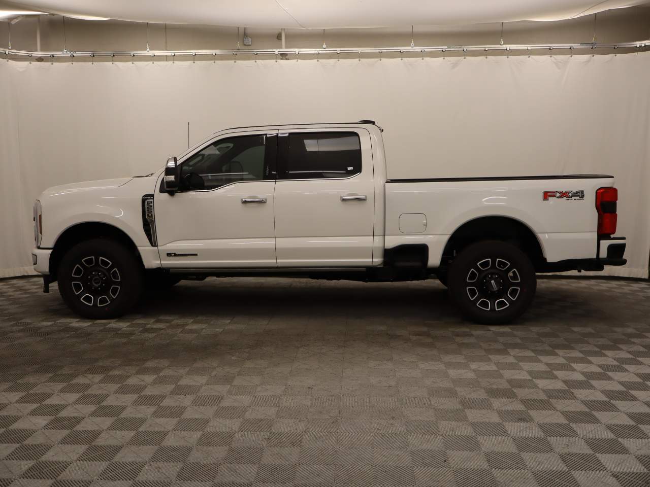 2024 Ford F-250 Super Duty Crew Cab Platinum