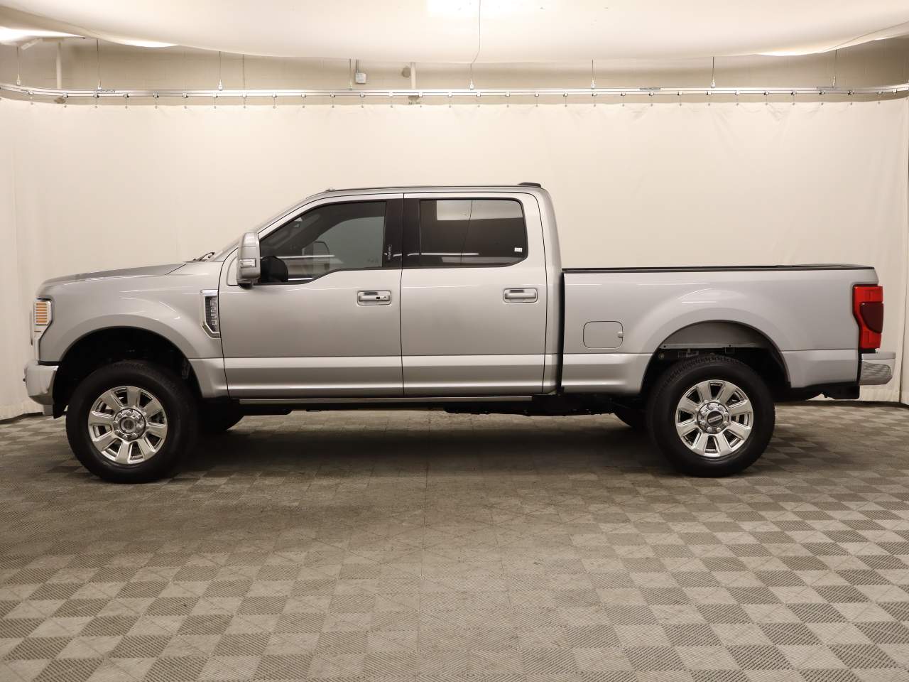 2021 Ford F-250 Super Duty Lariat Crew Cab