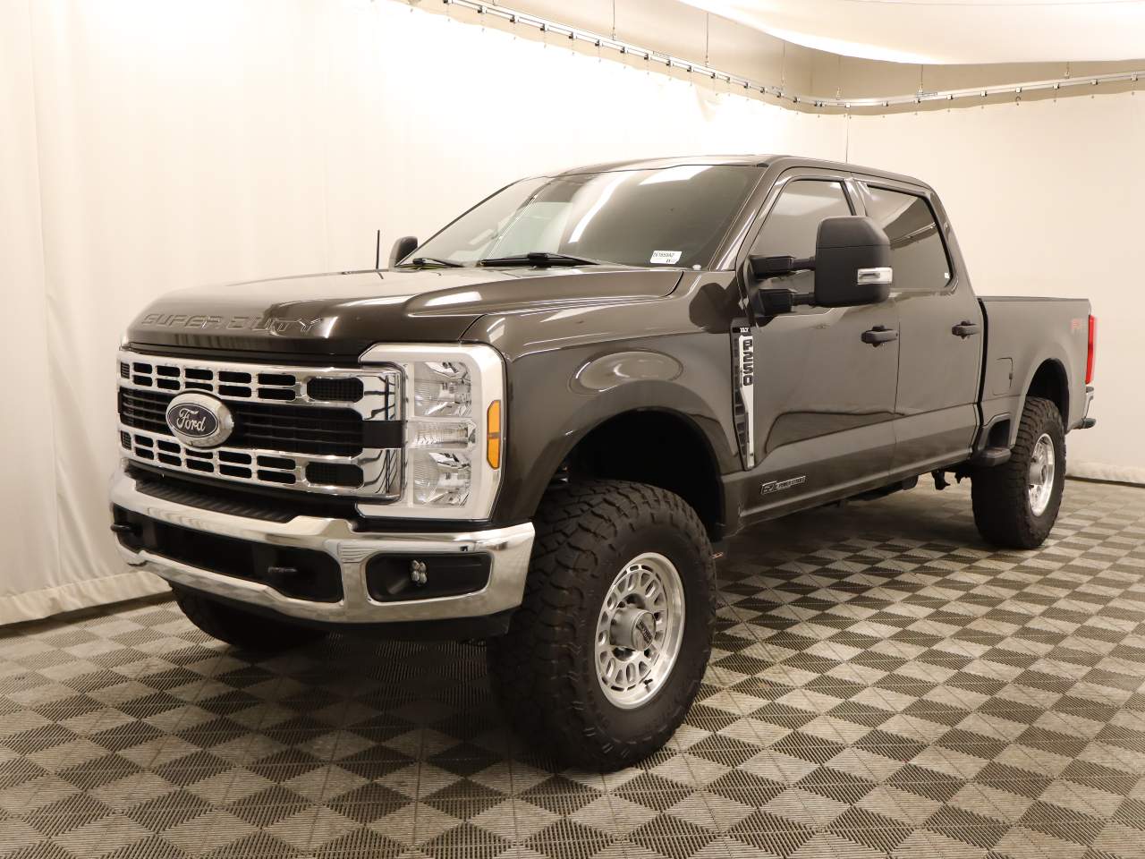 2024 Ford F-250 Super Duty XLT Crew Cab