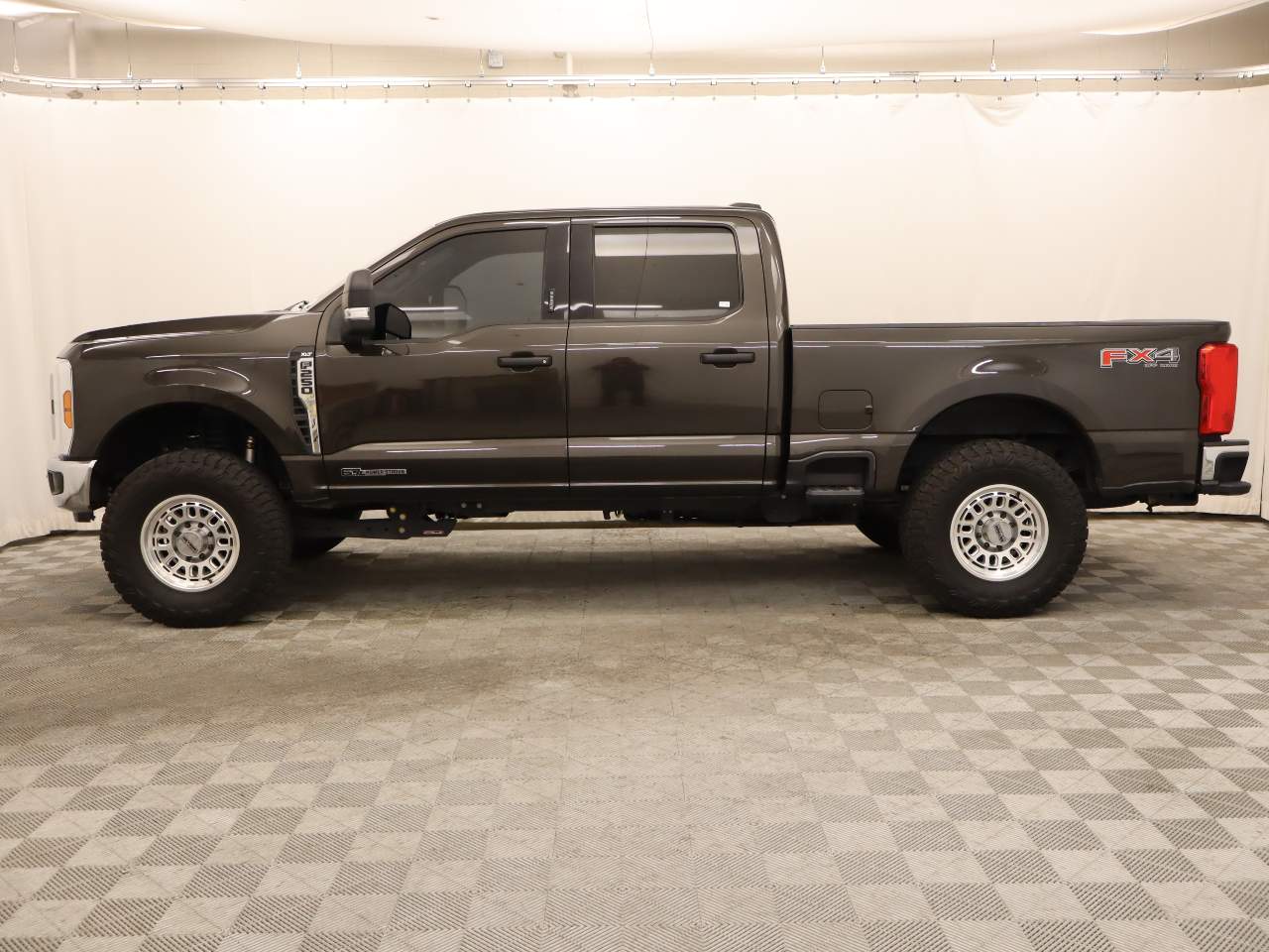 2024 Ford F-250 Super Duty XLT Crew Cab