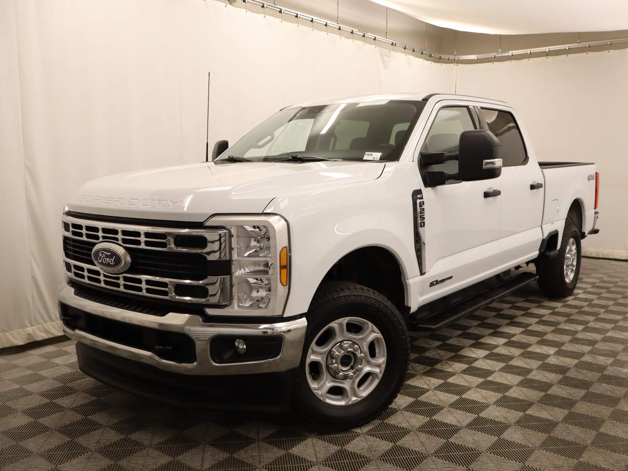 2026 Ford F-250 Super Duty XLT Crew Cab