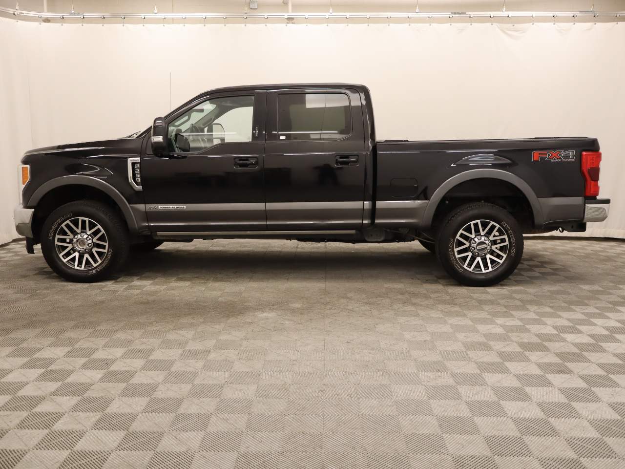 2019 Ford F-250 Super Duty Lariat Crew Cab