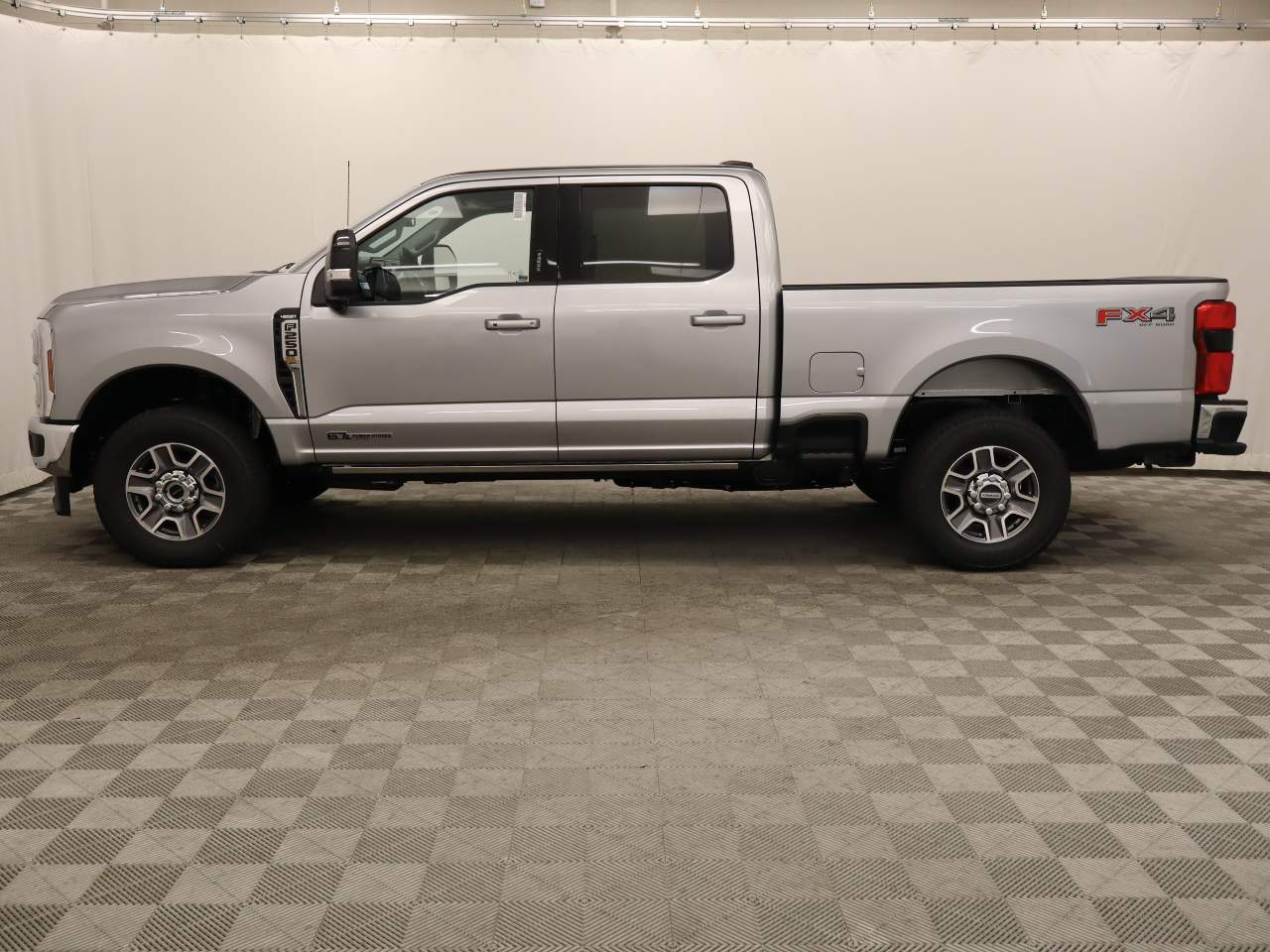 2024 Ford F-250 Super Duty Crew Cab Lariat