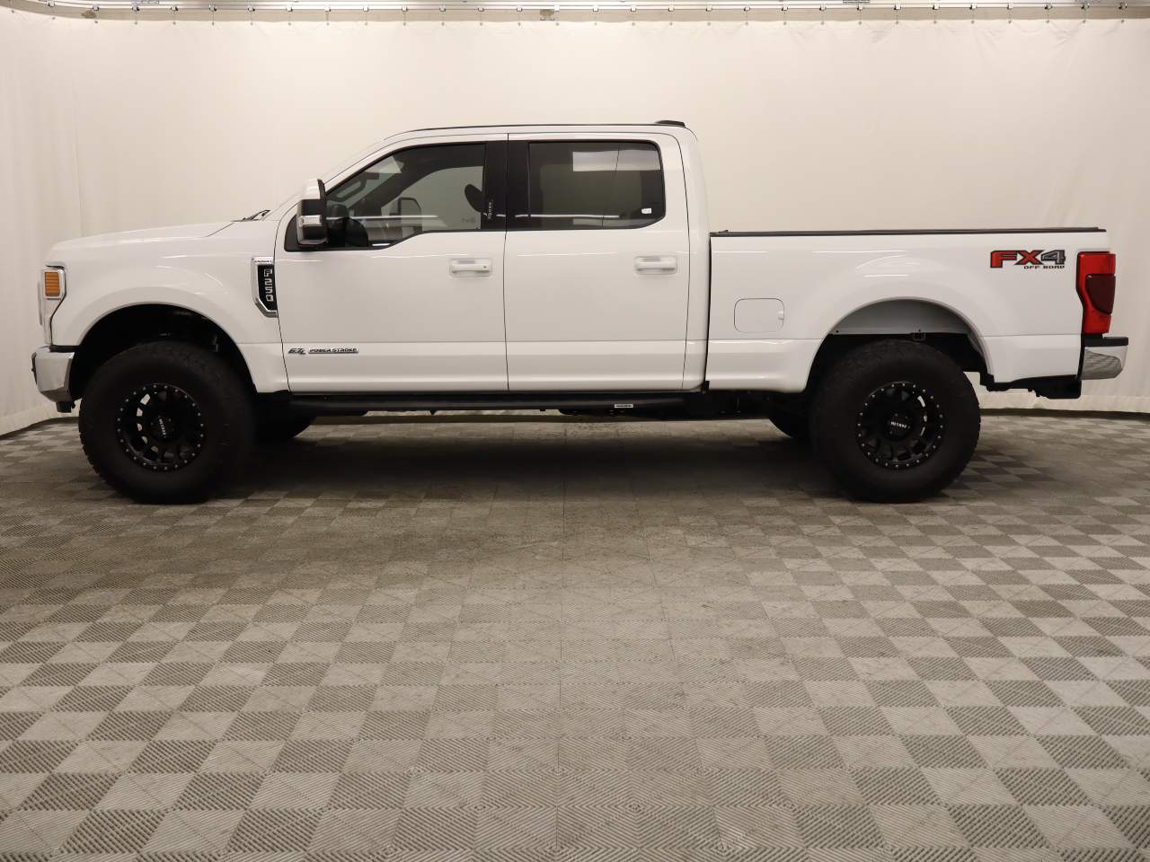 2022 Ford F-250 Super Duty Lariat Crew Cab