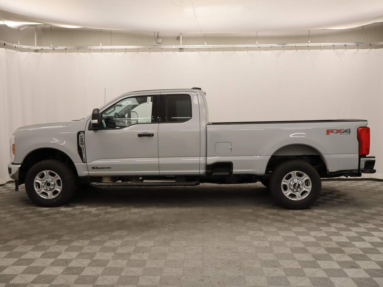 2025 Ford F-250 Super Duty SuperCab XLT