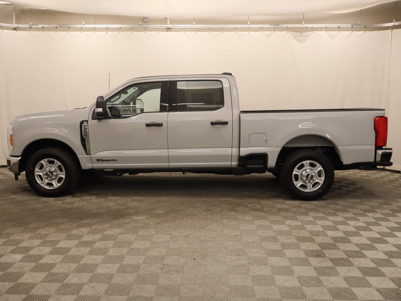 2026 Ford F-250 Super Duty Crew Cab XLT