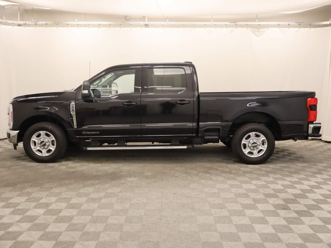 2026 Ford F-250 Super Duty Crew Cab XLT