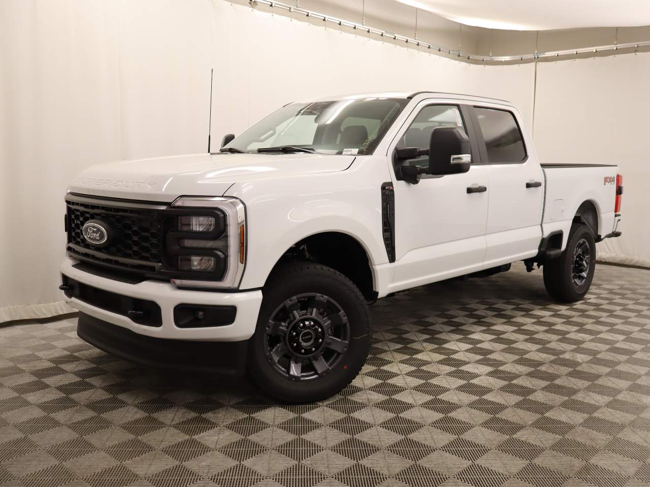 2024 Ford F-250 Super Duty Crew Cab XL