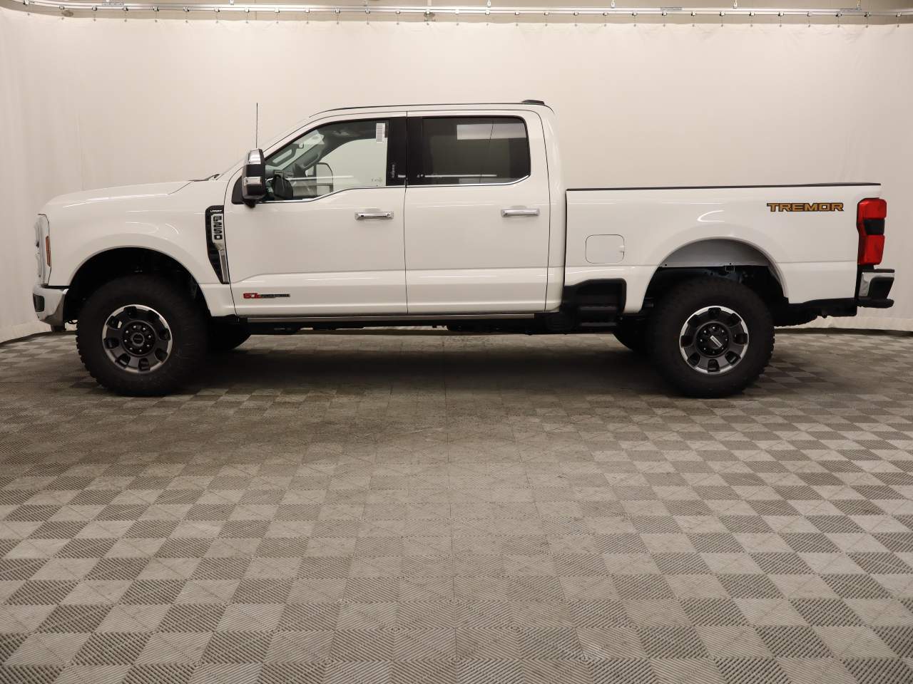 2024 Ford F-250 Super Duty Crew Cab Lariat