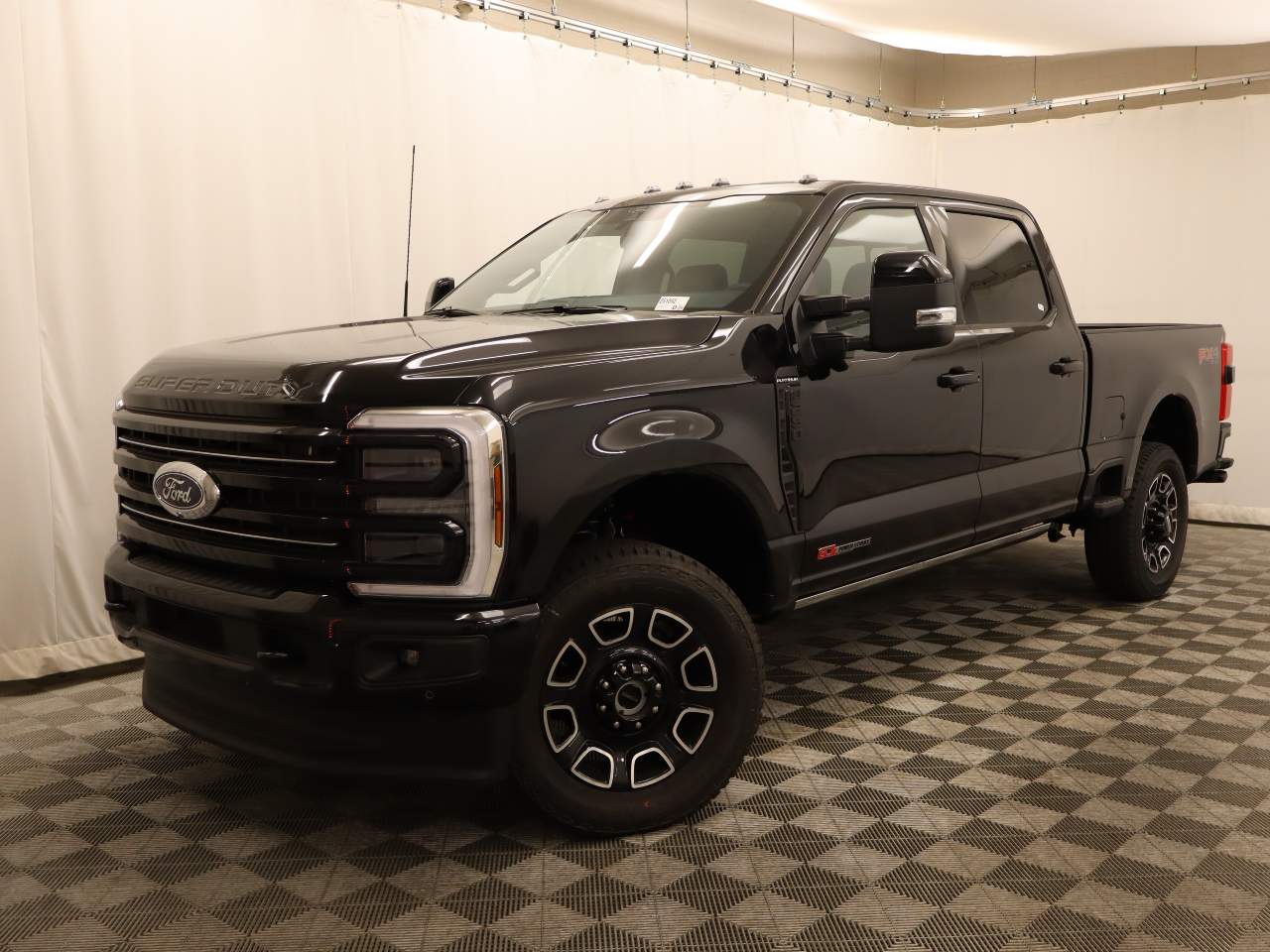 2025 Ford F-250 Super Duty Crew Cab XL