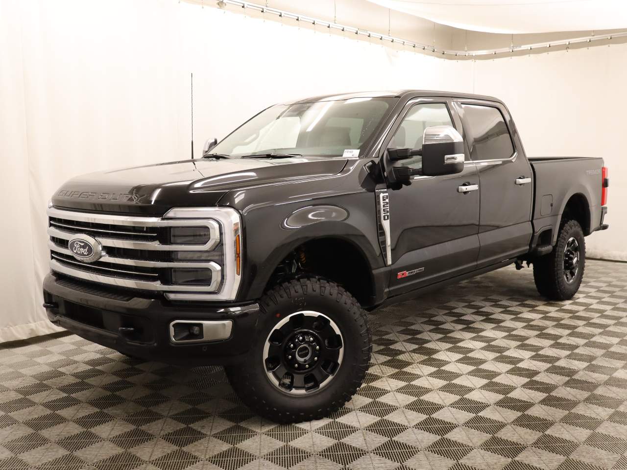 2027 Ford F-250 Super Duty Crew Cab Platinum