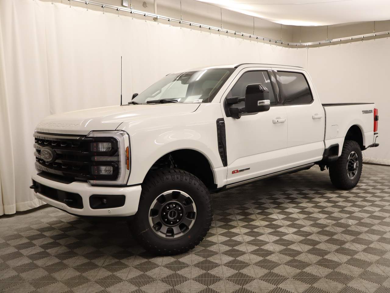 2024 Ford F-250 Super Duty Crew Cab Lariat