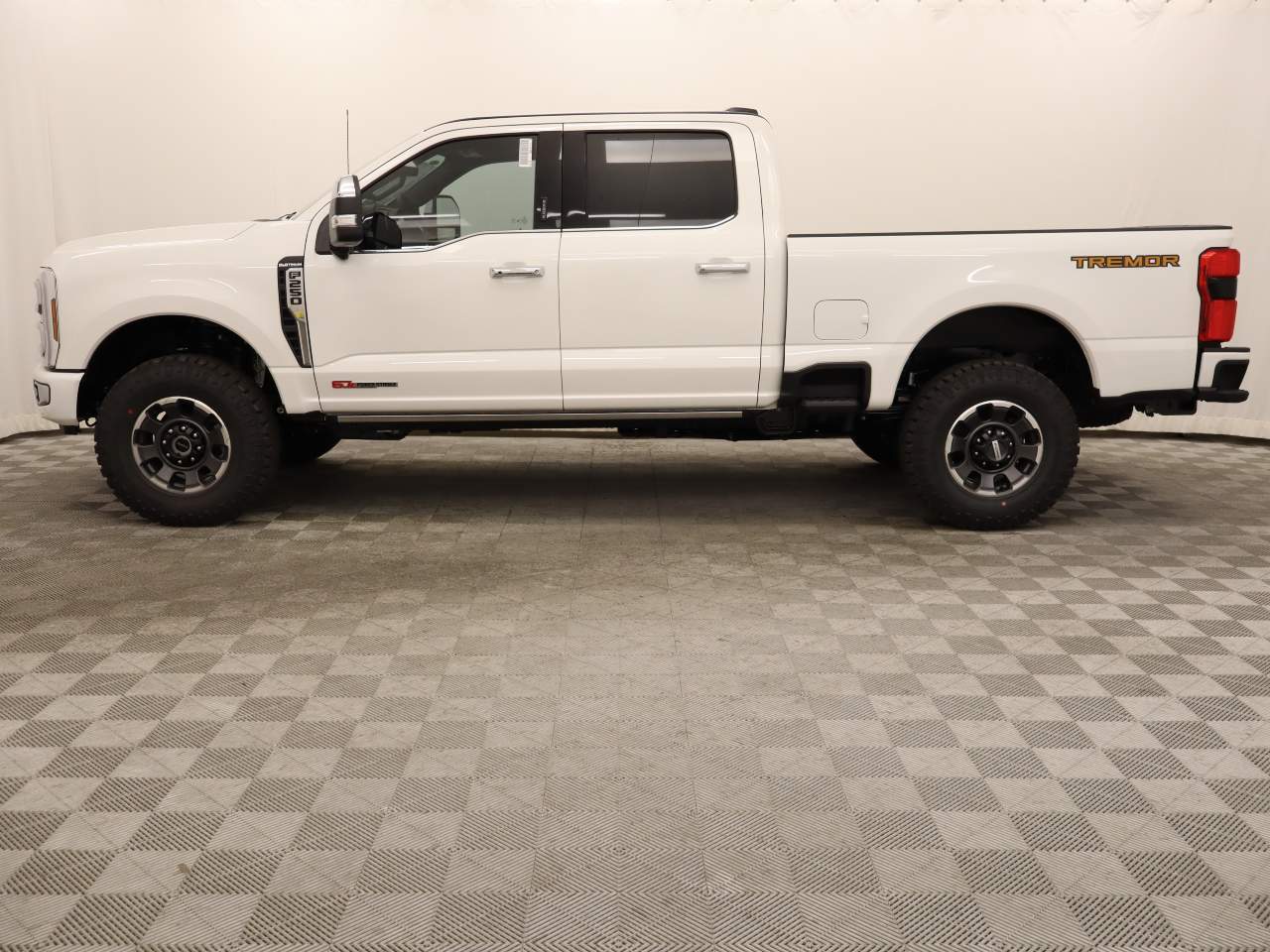 2024 Ford F-250 Super Duty Crew Cab Platinum