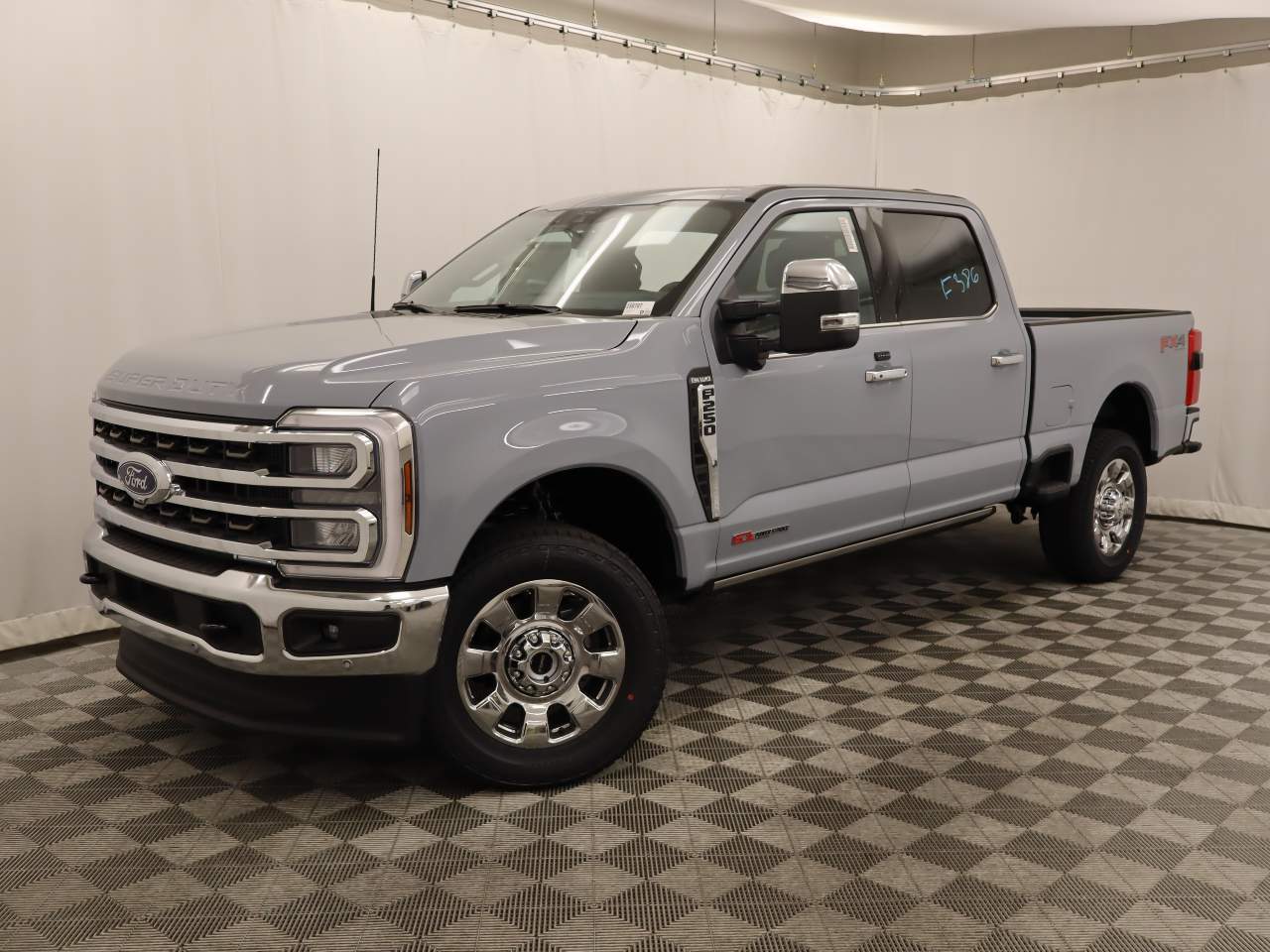 2025 Ford F-250 Super Duty Crew Cab King Ranch