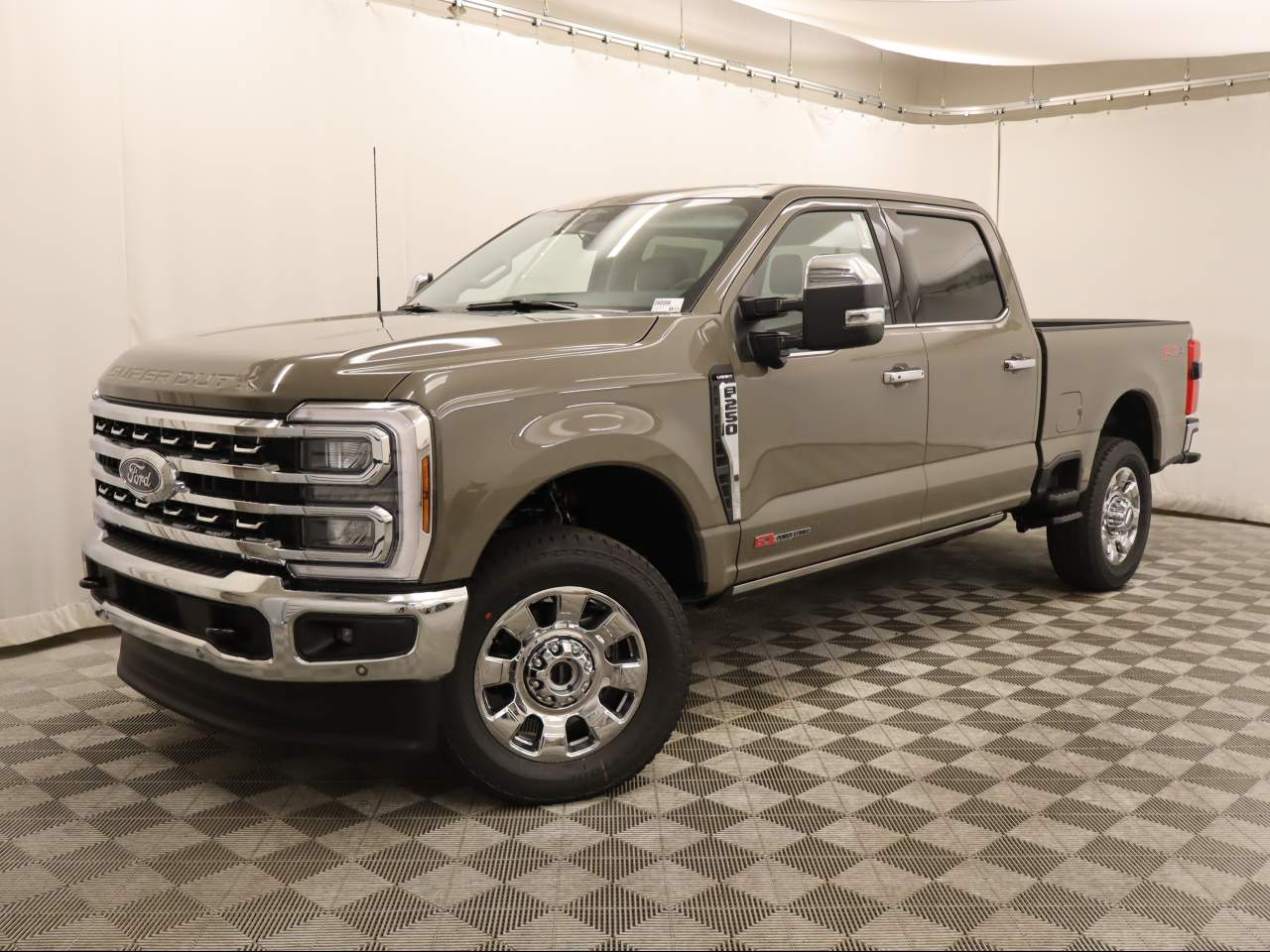 2026 Ford F-250 Super Duty Crew Cab Lariat