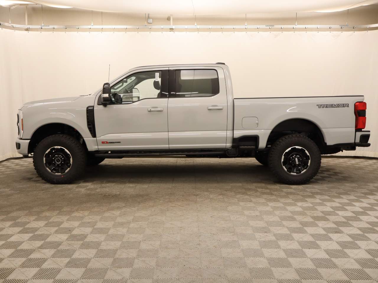 2025 Ford F-250 Super Duty Crew Cab Lariat