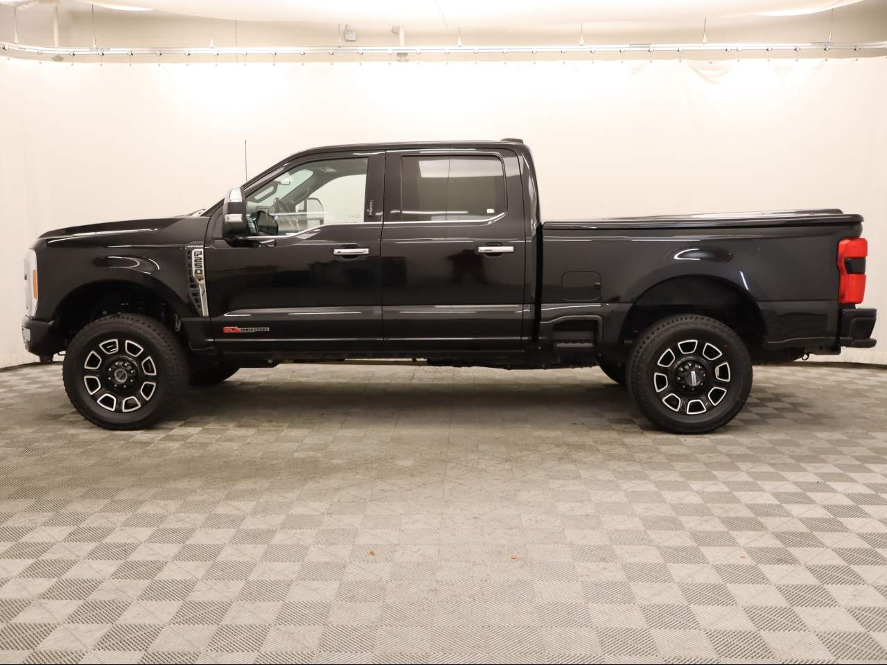 2023 Ford F-250 Super Duty Platinum Crew Cab