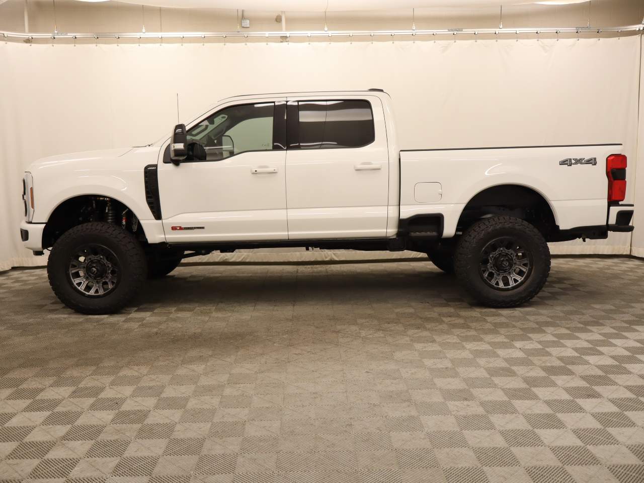 2025 Ford F-250 Super Duty Crew Cab Lariat