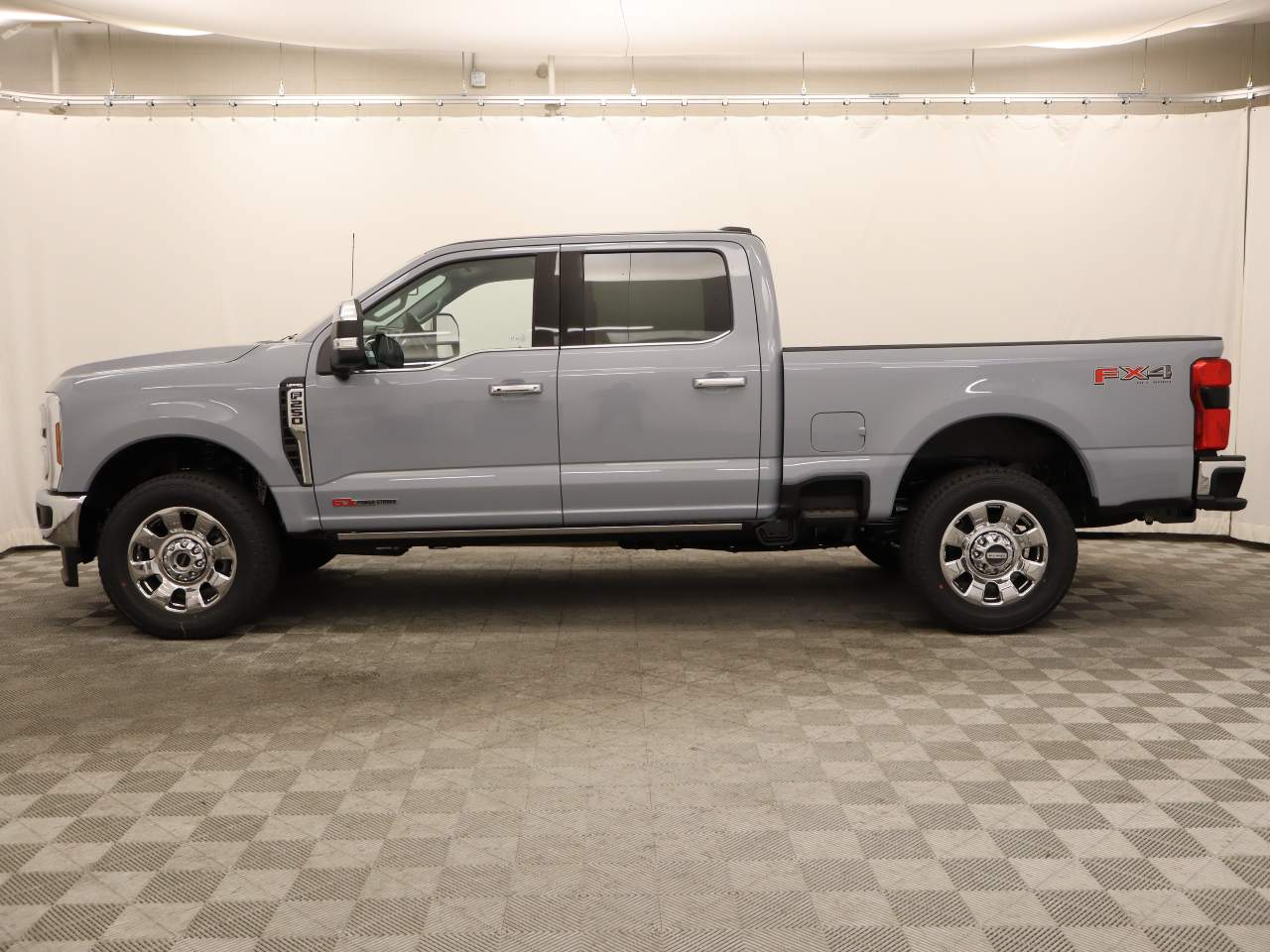 2025 Ford F-250 Super Duty Crew Cab Lariat