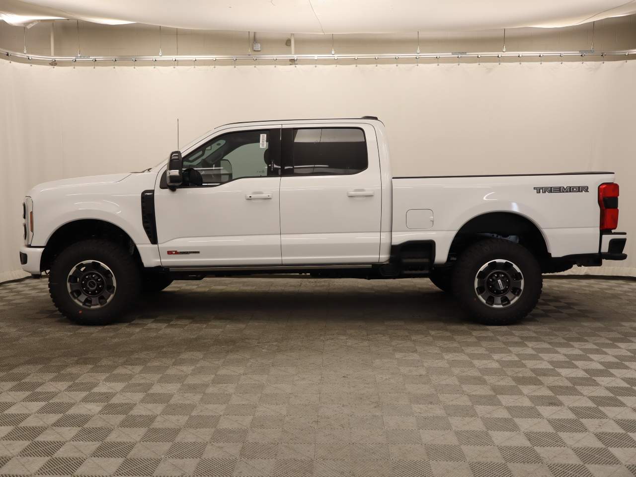 2024 Ford F-250 Super Duty Crew Cab Lariat