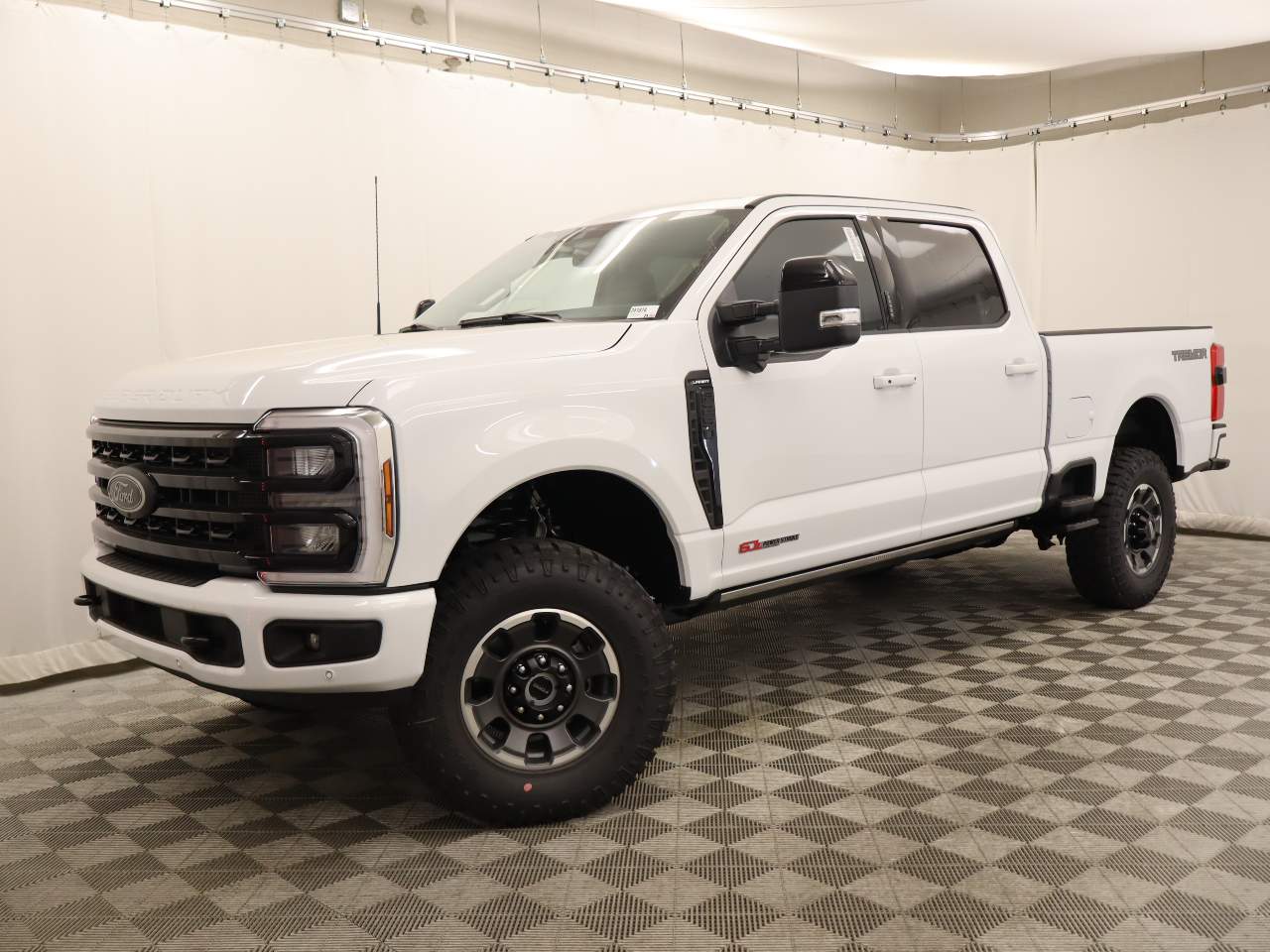 2024 Ford F-250 Super Duty Crew Cab Lariat