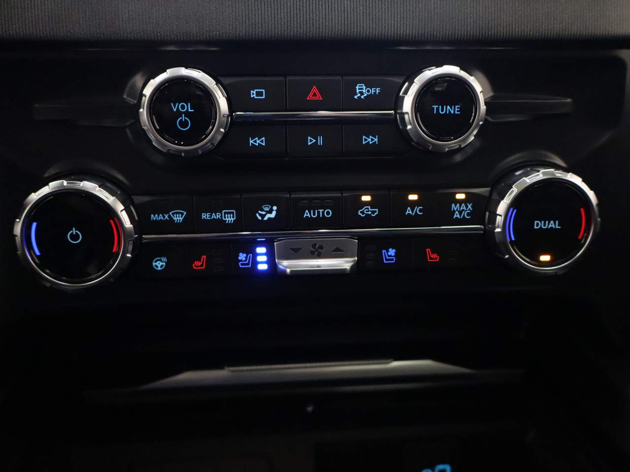 2026 Ford F-250 Super Duty Platinum - Photo 9