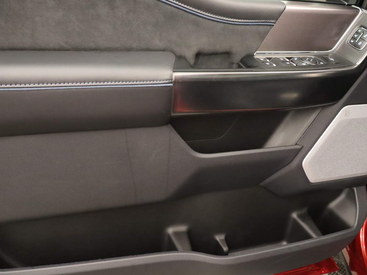 2026 Ford F-250 Super Duty Platinum - Photo 17