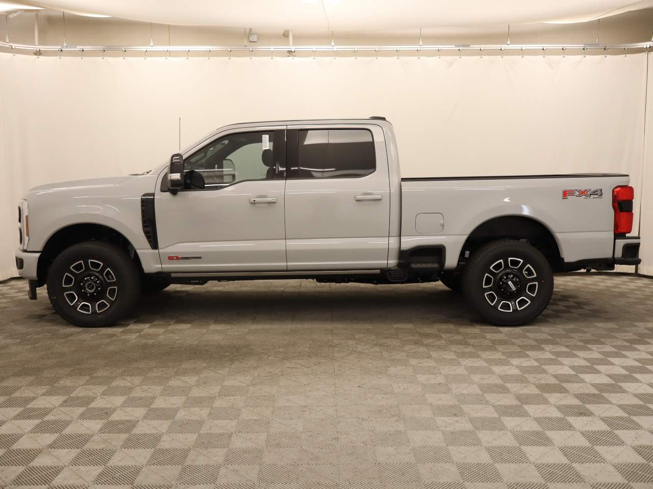 2026 Ford F-250 Platinum photo 2