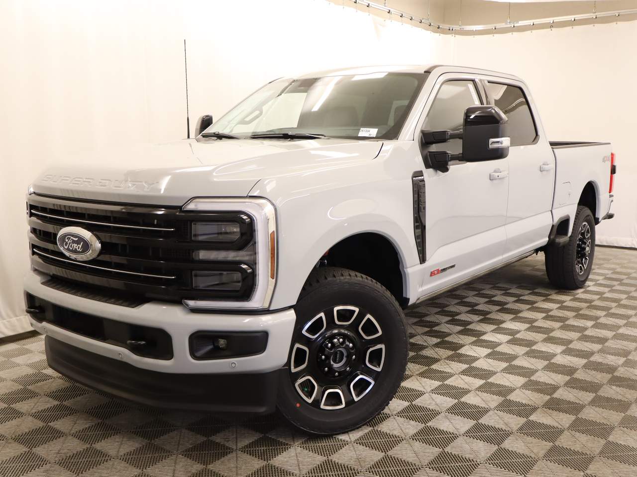 2026 Ford F-250 Platinum 4x4 Crew Cab 8' Box's photo