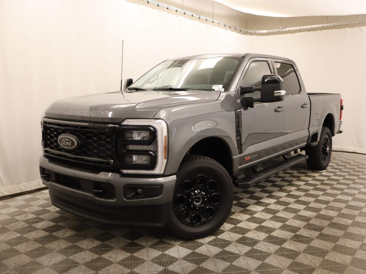 2025 Ford F-250 Super Duty Crew Cab Lariat