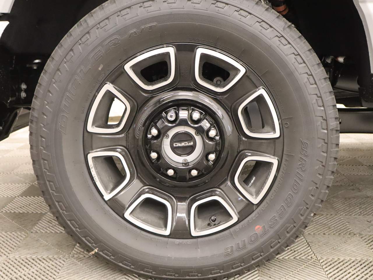 2026 Ford F-250 Super Duty Platinum - Photo 6