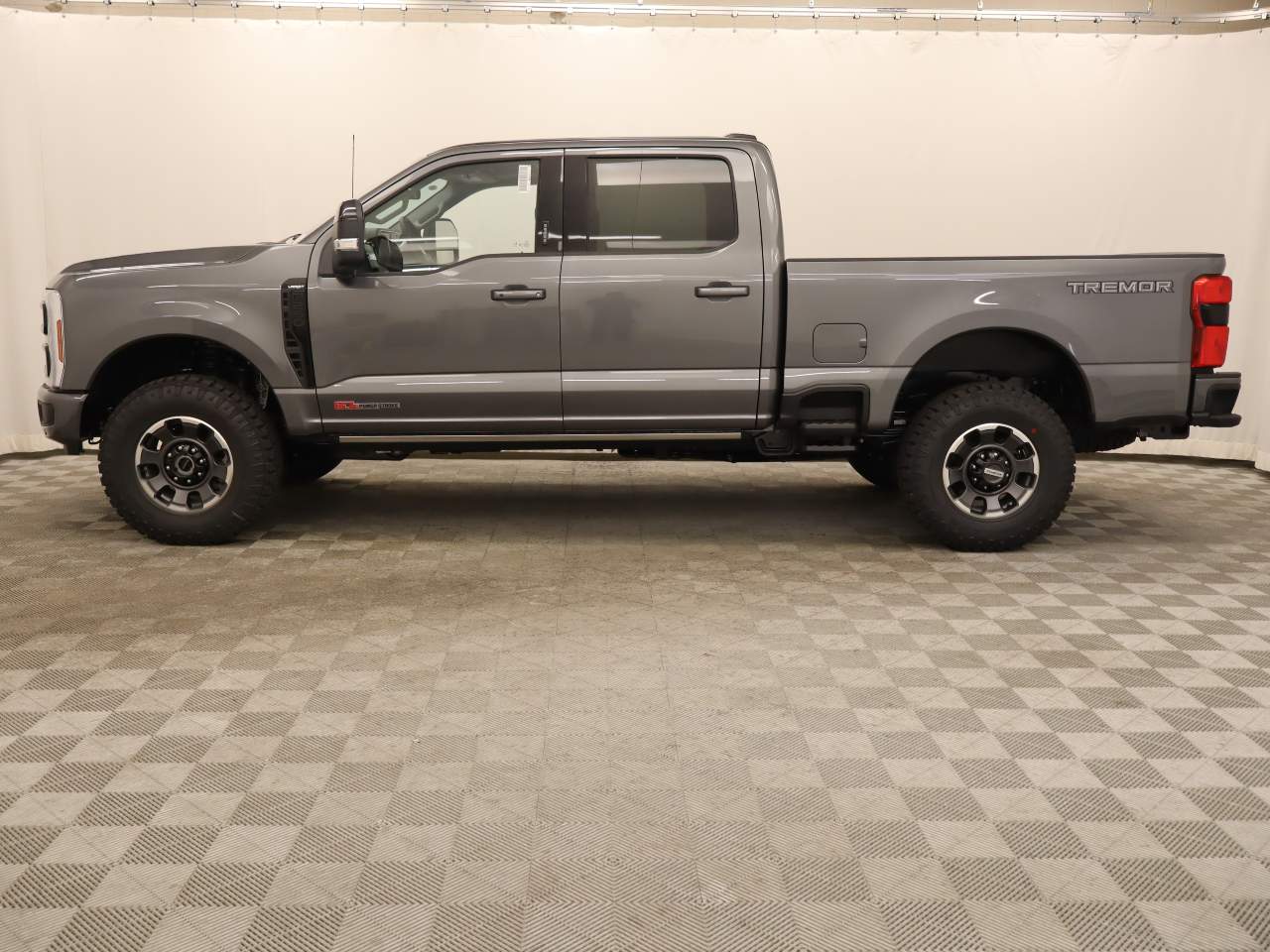 2024 Ford F-250 Super Duty Crew Cab Lariat