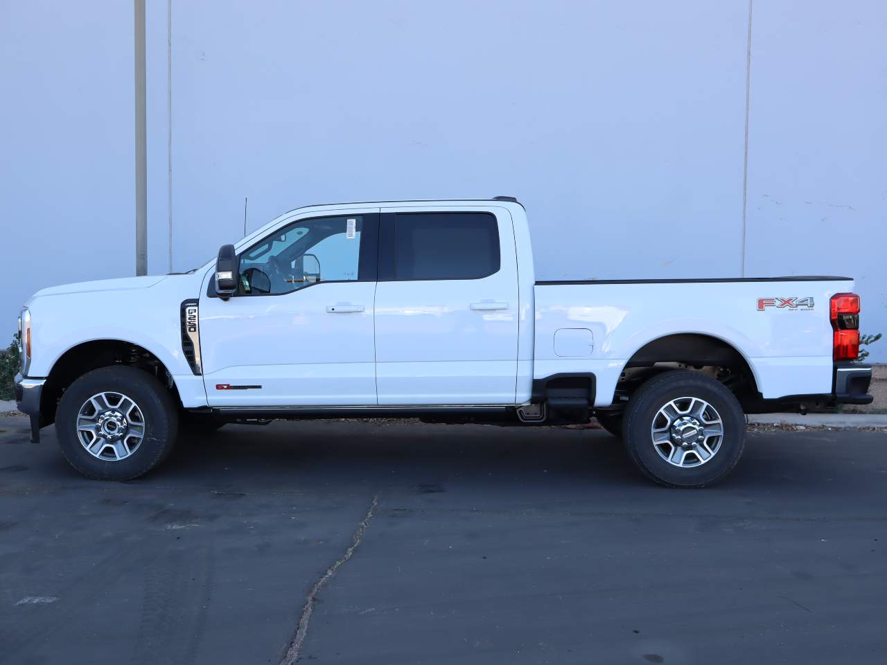 2026 Ford F-250 Lariat photo 2