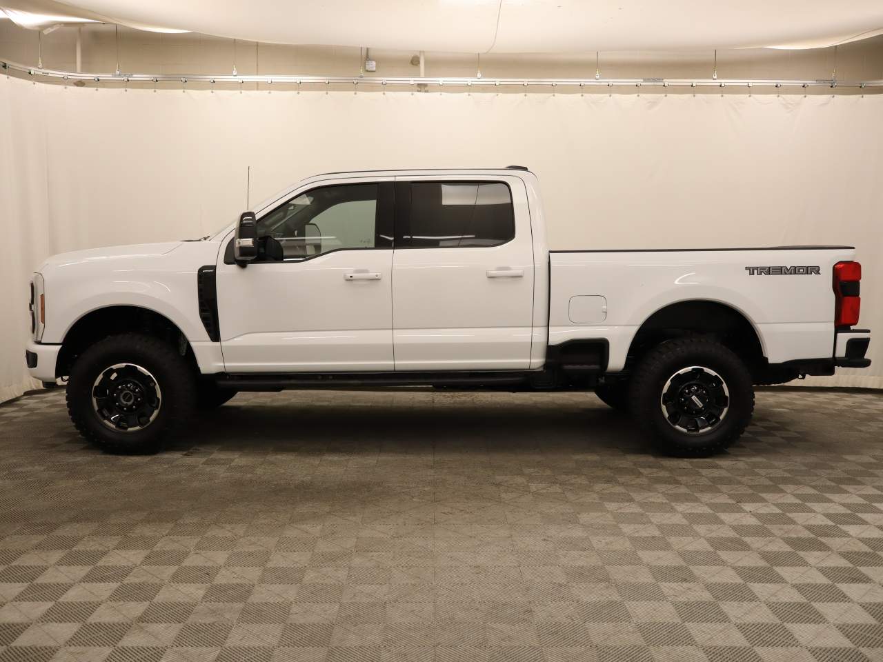 2025 Ford F-250 Super Duty Crew Cab Lariat