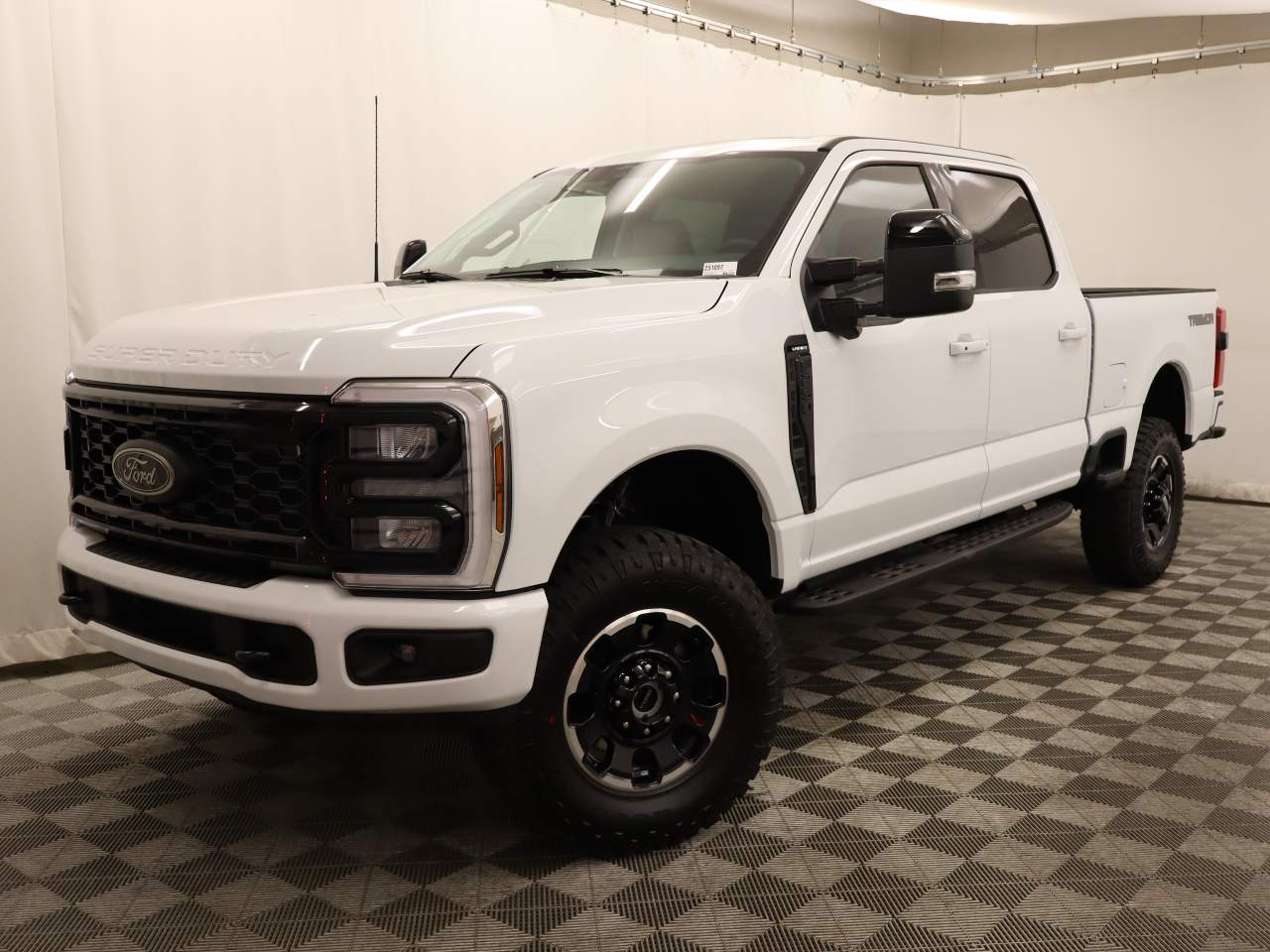 2025 Ford F-250 Super Duty Crew Cab Lariat