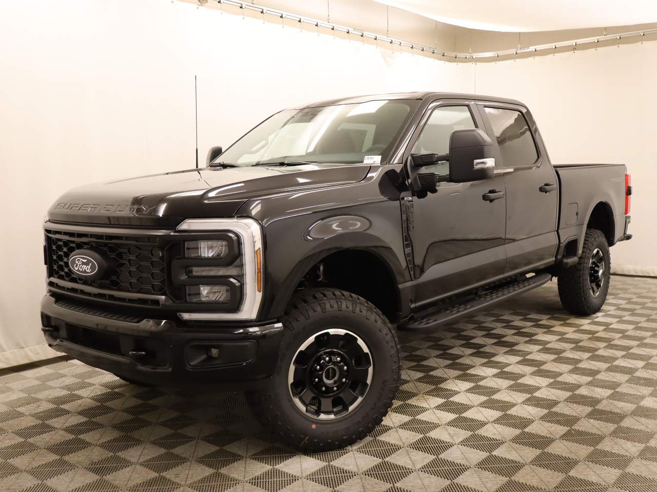2027 Ford F-250 Super Duty Crew Cab XL