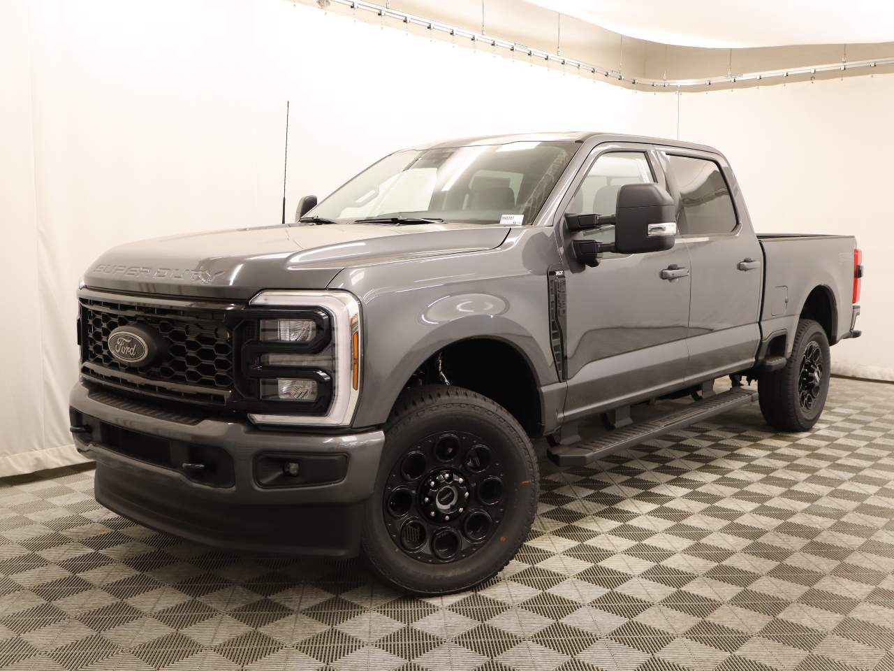 2026 Ford F-250 Super Duty Crew Cab XLT