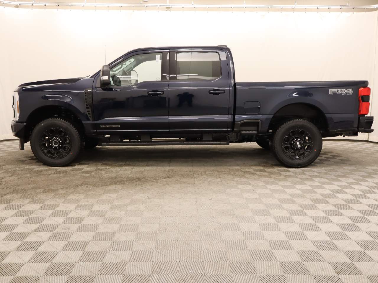 2025 Ford F-250 Super Duty Crew Cab XLT