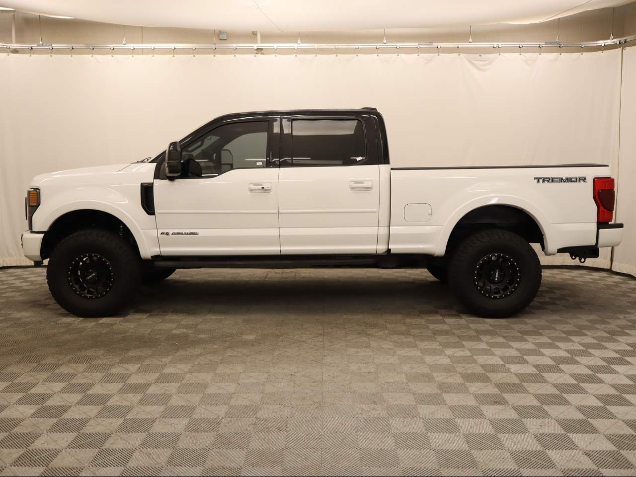 2021 Ford F-250 Super Duty Lariat Crew Cab